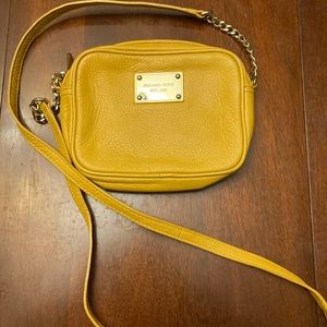 Yellow crossbody Michael kors purse!